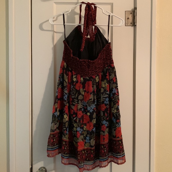 Fire Los Angeles Sundress: Fully Lined, Stretch back, Tie Neckline, Purse Bonus - Picture 4 of 9